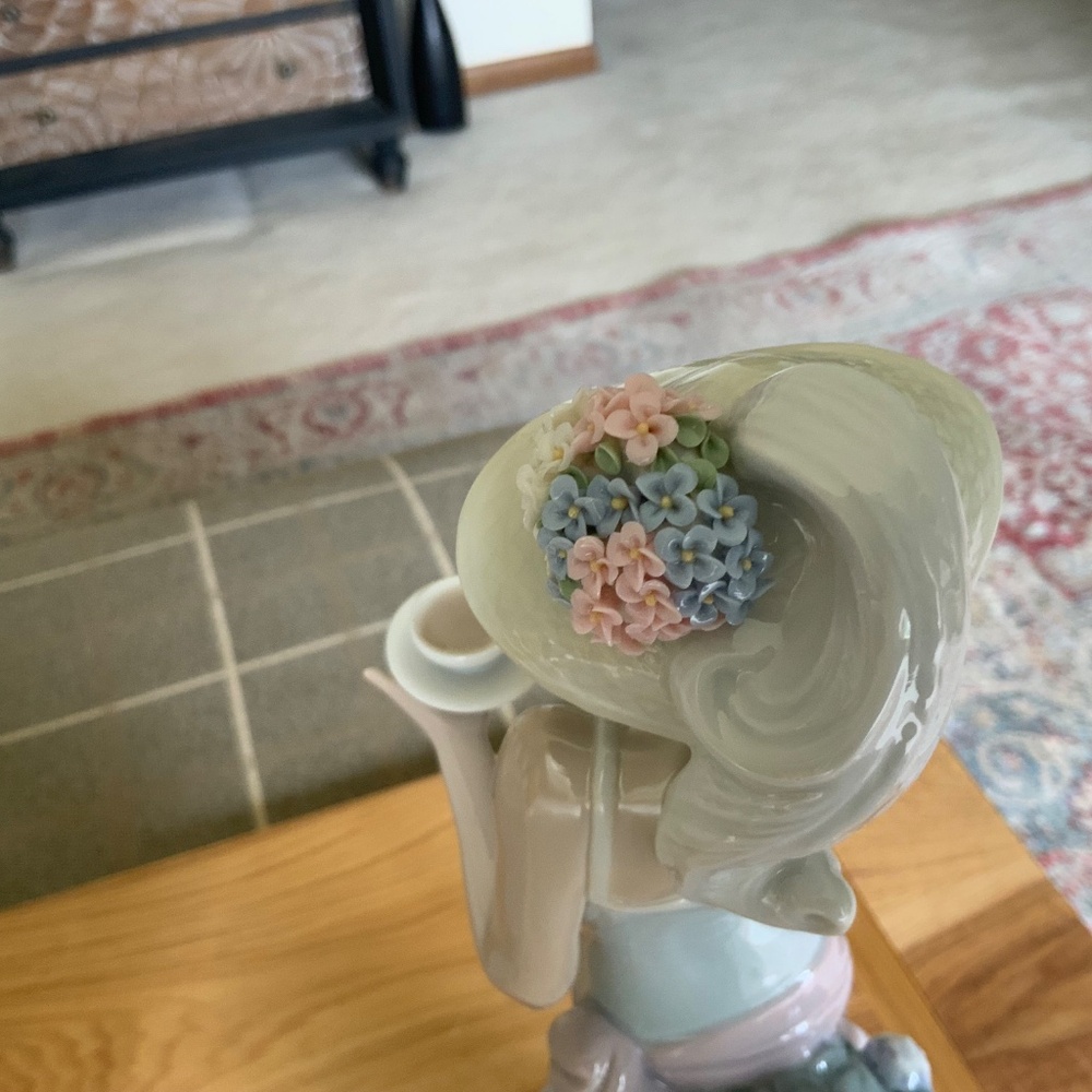 Lladro 5479 Tea Time - Picture 5 of 10